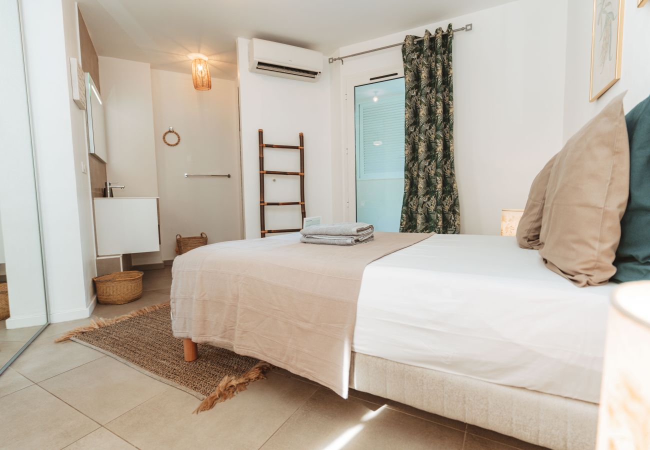 Appartement à Ermitage Les Bains - Appartement du lagon